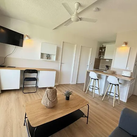 Appt 2 Pieces - Lr030-a210z