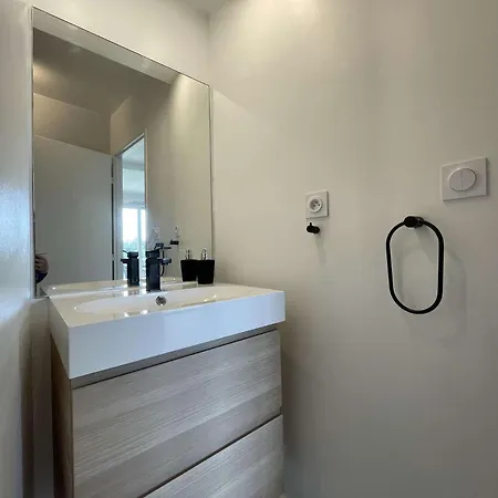 Appt 2 Pieces - Lr030-a210z *